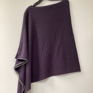 Beautiful neck opening one side  poncho 2 tone colors n rolling edges